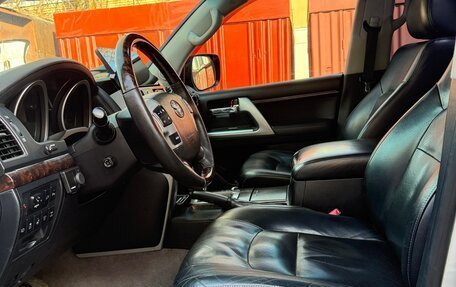 Toyota Land Cruiser 200, 2013 год, 3 000 000 рублей, 11 фотография