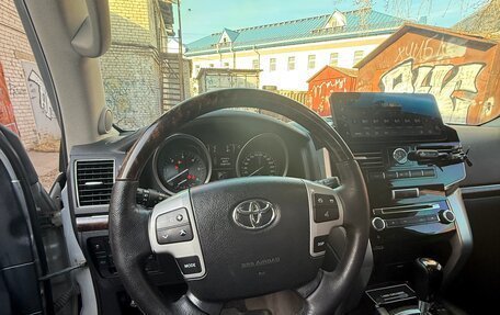 Toyota Land Cruiser 200, 2013 год, 3 000 000 рублей, 16 фотография