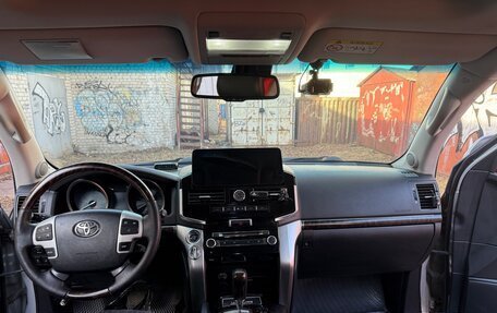 Toyota Land Cruiser 200, 2013 год, 3 000 000 рублей, 17 фотография