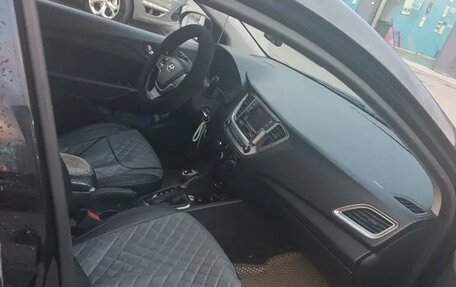 Hyundai Solaris II рестайлинг, 2021 год, 1 350 000 рублей, 6 фотография