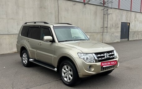 Mitsubishi Pajero IV, 2012 год, 2 100 000 рублей, 2 фотография