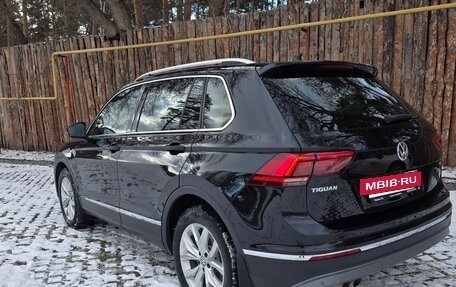 Volkswagen Tiguan II, 2019 год, 2 950 000 рублей, 4 фотография