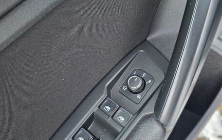 Volkswagen Tiguan II, 2019 год, 2 950 000 рублей, 13 фотография