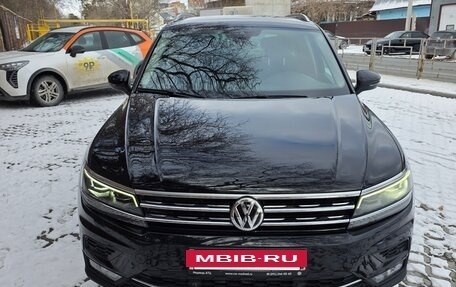 Volkswagen Tiguan II, 2019 год, 2 950 000 рублей, 6 фотография