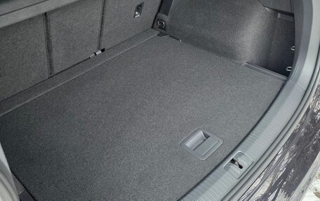 Volkswagen Tiguan II, 2019 год, 2 950 000 рублей, 10 фотография