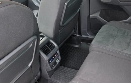 Volkswagen Tiguan II, 2019 год, 2 950 000 рублей, 11 фотография