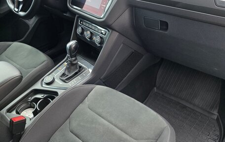 Volkswagen Tiguan II, 2019 год, 2 950 000 рублей, 8 фотография