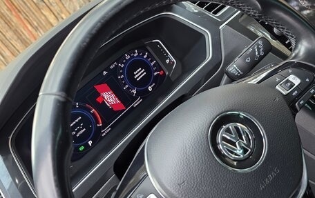 Volkswagen Tiguan II, 2019 год, 2 950 000 рублей, 14 фотография