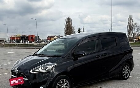 Toyota Sienta II, 2015 год, 1 170 000 рублей, 2 фотография