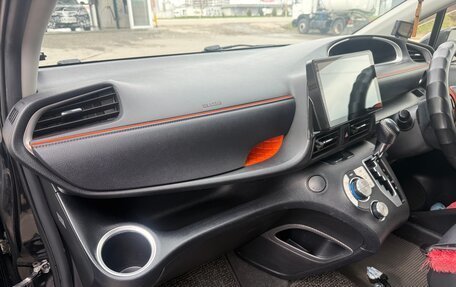 Toyota Sienta II, 2015 год, 1 170 000 рублей, 23 фотография