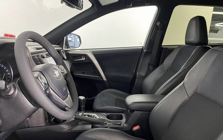 Toyota RAV4, 2016 год, 2 020 000 рублей, 4 фотография