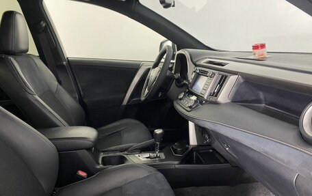 Toyota RAV4, 2016 год, 2 020 000 рублей, 5 фотография