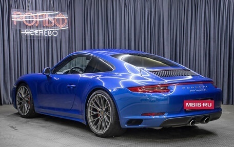 Porsche 911, 2018 год, 10 990 000 рублей, 7 фотография