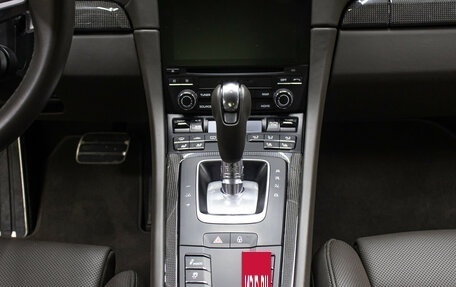 Porsche 911, 2018 год, 10 990 000 рублей, 16 фотография