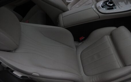 Mercedes-Benz E-Класс, 2018 год, 3 530 000 рублей, 17 фотография