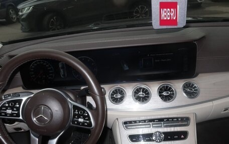Mercedes-Benz E-Класс, 2018 год, 3 530 000 рублей, 36 фотография