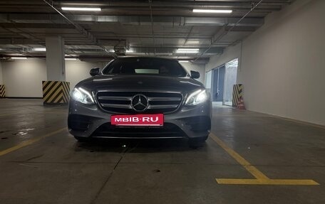 Mercedes-Benz E-Класс, 2016 год, 3 200 000 рублей, 31 фотография