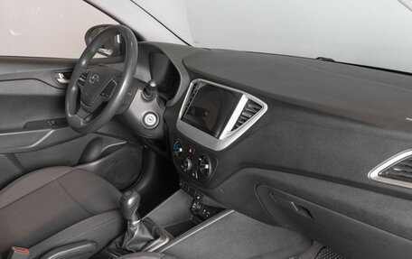 Hyundai Solaris II рестайлинг, 2017 год, 1 119 000 рублей, 7 фотография