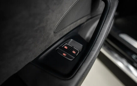 Audi A8, 2016 год, 4 200 000 рублей, 26 фотография