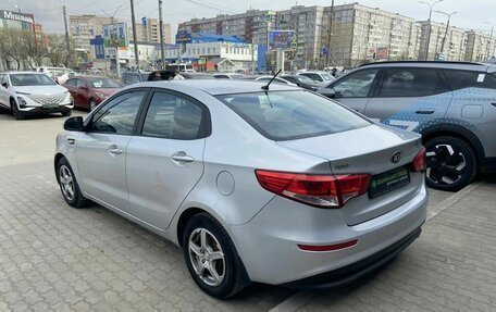 KIA Rio III рестайлинг, 2016 год, 977 000 рублей, 8 фотография
