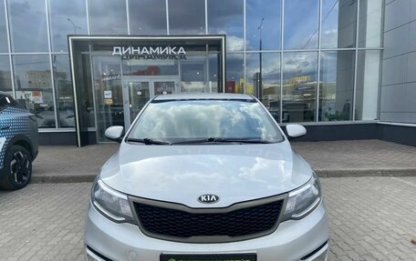 KIA Rio III рестайлинг, 2016 год, 977 000 рублей, 2 фотография