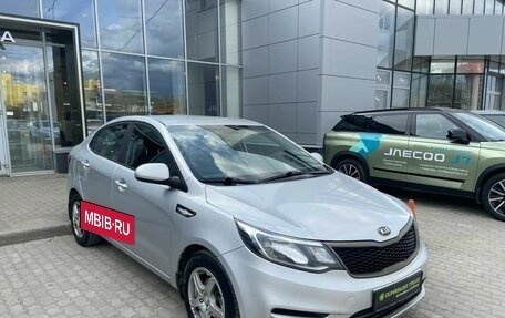 KIA Rio III рестайлинг, 2016 год, 977 000 рублей, 3 фотография