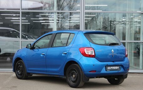 Renault Sandero II рестайлинг, 2016 год, 860 000 рублей, 2 фотография