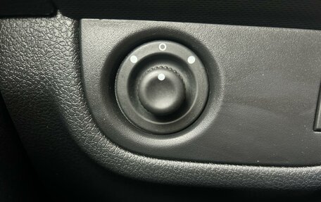 Renault Sandero II рестайлинг, 2016 год, 860 000 рублей, 14 фотография