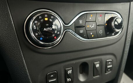 Renault Sandero II рестайлинг, 2016 год, 860 000 рублей, 13 фотография