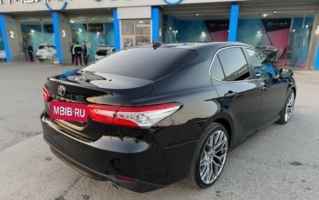 Toyota Camry, 2018 год, 2 700 000 рублей, 5 фотография