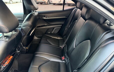 Toyota Camry, 2018 год, 2 700 000 рублей, 12 фотография