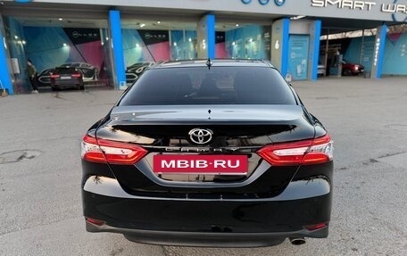 Toyota Camry, 2018 год, 2 700 000 рублей, 16 фотография