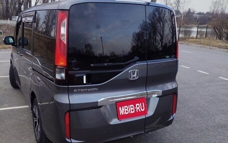 Honda Stepwgn IV, 2015 год, 1 600 000 рублей, 6 фотография