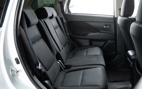 Mitsubishi Outlander III рестайлинг 3, 2018 год, 1 920 000 рублей, 7 фотография