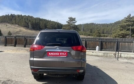 Mitsubishi Pajero Sport II рестайлинг, 2011 год, 3 100 000 рублей, 1 фотография