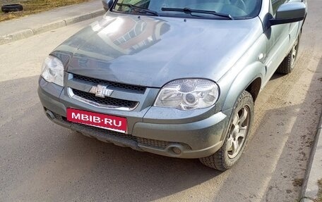 Chevrolet Niva I рестайлинг, 2011 год, 440 000 рублей, 1 фотография