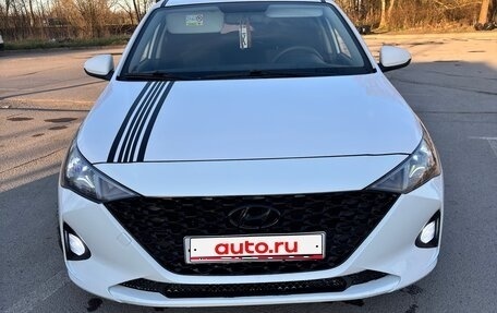 Hyundai Solaris II рестайлинг, 2021 год, 1 430 000 рублей, 1 фотография