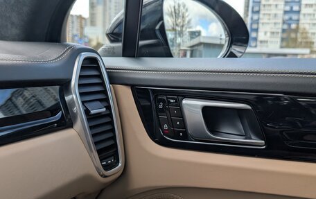 Porsche Cayenne III, 2019 год, 6 200 000 рублей, 27 фотография