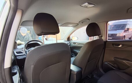 Hyundai Solaris II рестайлинг, 2019 год, 1 500 000 рублей, 2 фотография