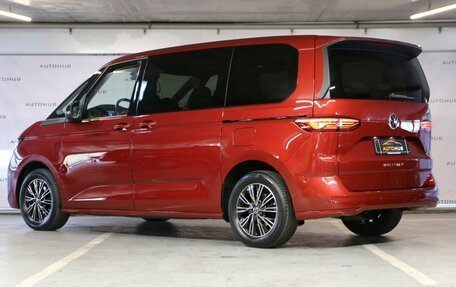 Volkswagen Multivan, 2022 год, 4 500 000 рублей, 5 фотография