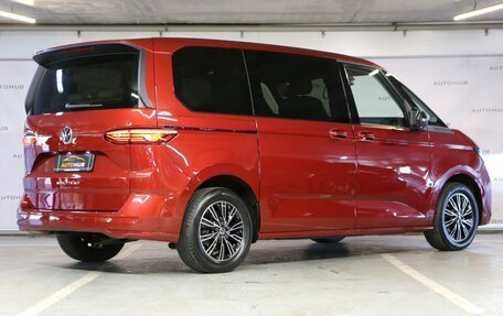 Volkswagen Multivan, 2022 год, 4 500 000 рублей, 7 фотография