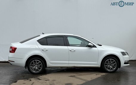 Skoda Octavia, 2017 год, 1 786 000 рублей, 4 фотография