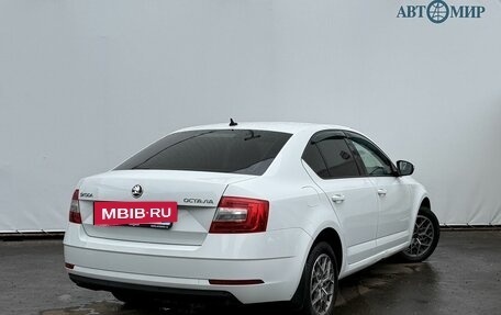 Skoda Octavia, 2017 год, 1 786 000 рублей, 5 фотография