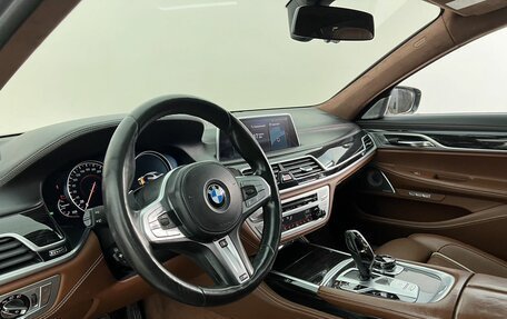 BMW 7 серия, 2018 год, 4 750 000 рублей, 9 фотография