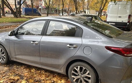 KIA Rio IV, 2020 год, 2 300 000 рублей, 3 фотография