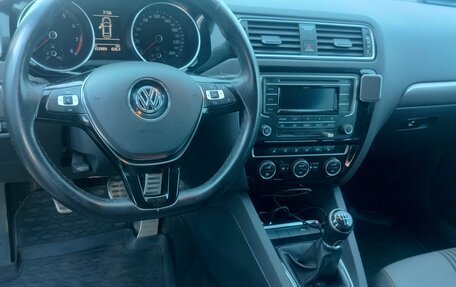 Volkswagen Jetta VI, 2016 год, 1 100 000 рублей, 6 фотография
