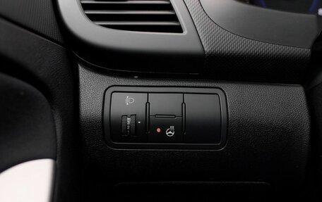 Hyundai Solaris II рестайлинг, 2015 год, 845 000 рублей, 13 фотография