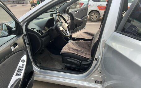 Hyundai Solaris II рестайлинг, 2012 год, 849 999 рублей, 2 фотография