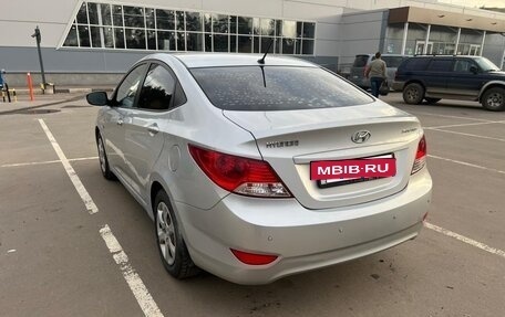 Hyundai Solaris II рестайлинг, 2012 год, 849 999 рублей, 17 фотография