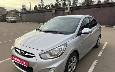 Hyundai Solaris II рестайлинг, 2012 год, 849 999 рублей, 13 фотография